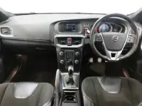 Used Volvo V40 R-Design 122 HP (89 kW) 2017 Silver Hatchback