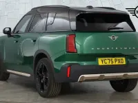 Used Mini Countryman 215 HP (158 kW) 2025 Green SUV