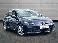 Used VW Golf VIII Life 110 HP (80 kW) 2021 Blue Hatchback