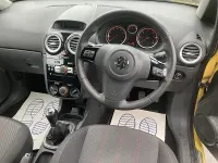 Used Vauxhall Corsa 100 HP (73 kW) 2014 Yellow Hatchback