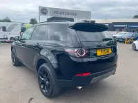 Used Land Rover Discovery 5 Landmark 180 HP (132 kW) 2019 Black SUV