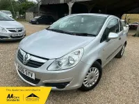 Used Vauxhall Corsa 80 HP (58 kW) 2006 Silver Hatchback