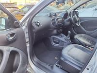 Used Smart ForFour Premium 71 HP (52 kW) 2016 Silver Hatchback