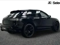 Used Porsche Macan GTS 434 HP (319 kW) 2023 Black SUV