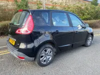Used Renault Scénic Expression 2011 Black MPV