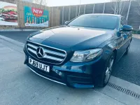 Usado Mercedes E300 AMG Line Premium 2019 Azul Sedan