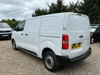 Second-hand Peugeot Expert Premium 2023 Alb Van