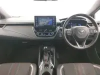 Używany Toyota Corolla Sport 122 KM (89 kW) 2020 Biały Hatchback