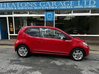 Begagnad VW up! Beats 60 HK (44 kW) 2018 Röd Halvkombi