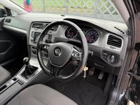Second-hand VW Golf VII Edition 150 CP (110 kW) 2017 Negru Hatchback