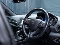 Used Maserati Levante GranLusso 350 HP (257 kW) 2021 Grey SUV