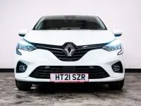 Used Renault Clio V Iconic 85 HP (62 kW) 2021 White Hatchback