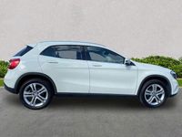 Used Mercedes GLA200 156 HP (114 kW) 2016 White SUV