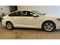 Used Vauxhall Insignia Design Edition 136 HP (100 kW) 2018 White Hatchback