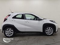 Used Toyota Aygo X PURE 72 HP (52 kW) 2025 White SUV