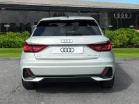 Novo Audi A1 Sportback S-Line 110 HP (80 kW) 2026 Prateado Citadino