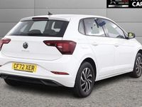 Begagnad VW Polo Life 95 HK (69 kW) 2023 Vit Halvkombi