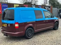 Usado VW Caddy 104 HP (76 kW) 2010 Azul Monovolume