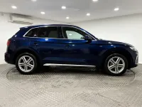 Begagnad Audi Q5 S-Line 204 HK (150 kW) 2022 Blå SUV
