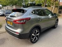 Used Nissan Qashqai Tekna 110 HP (80 kW) 2017 Grey SUV