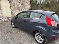 Used Ford Fiesta Zetec 75 HP (55 kW) 2013 Grey Hatchback