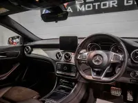 Usado Mercedes GLA220 Executive 177 HP (130 kW) 2017 Cinzento SUV