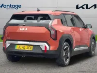 Used Kia EV3 Air 147 kW (201 HP) 2024 Orange SUV