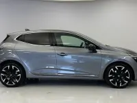 Used Renault Clio Techno 90 HP (66 kW) 2024 Grey Hatchback