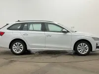 Begagnad Skoda Octavia SE Technology 85 HK (62 kW) 2025 Vit Kombi