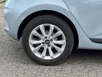 Used Renault Clio V Evolution 90 HP (66 kW) 2024 Ceramic grey  Hatchback