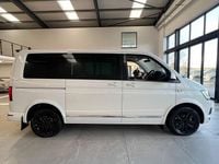 Used VW Caravelle Executive 204 HP (150 kW) 2016 White MPV