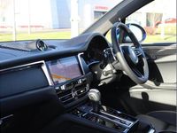 New Porsche Macan 261 HP (191 kW) 2025 Blue SUV