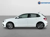 Begagnad VW Polo Life 2024 Vit Halvkombi