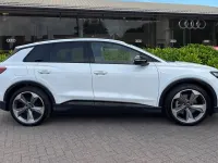 Used Audi Q4 e-tron Black Edition 210 kW (286 HP) 2026 White SUV