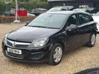 Used Vauxhall Astra Active 115 HP (84 kW) 2011 Black Hatchback
