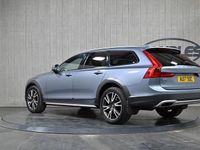 Usado Volvo V90 CC Pro 235 HP (172 kW) 2019 Carrinha