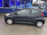 Used Peugeot 107 Active 68 HP (50 kW) 2014 Black Hatchback