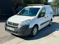 Used Peugeot Partner 2017 White