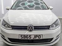 Begagnad VW Golf VII GT 150 HK (110 kW) 2015 Vit Halvkombi