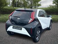 New Toyota Aygo X 72 HP (52 kW) 2025 White SUV