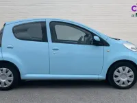Usado Citroën C1 VTR Sport 68 CV (50 kW) 2012 Azul Utilitario