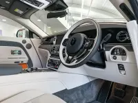 Usado Rolls Royce Spectre 430 kW (585 HP) 2025 Prateado Coupé