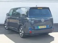 Używany VW ID. Buzz Pro 210 kW (286 KM) 2025 Niebieski Minivan