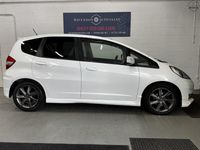 Used Honda Jazz SI 2015 White Hatchback