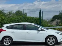 Used Ford Focus Zetec 98 HP (72 kW) 2014 White Hatchback