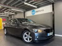 Usado BMW 320 Comfort Edition 184 HP (135 kW) 2014 Cinzento Sedan