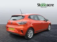 Used Renault Clio V Evolution 143 HP (105 kW) 2024 Orange Hatchback
