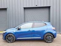 New Renault Clio V Techno 143 HP (105 kW) 2025 Special metallic  iron blue Hatchback