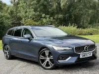 Used Volvo V60 Inscription 190 HP (139 kW) 2019 Blue Estate