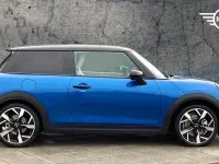 Used Mini Cooper Hatch 113 kW (154 HP) 2026 Blue Hatchback